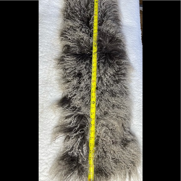 Karl Donoghue shearling scarf - Picture 2 of 7